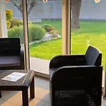 Domaine Du Clos Pallacien 4* Paillé