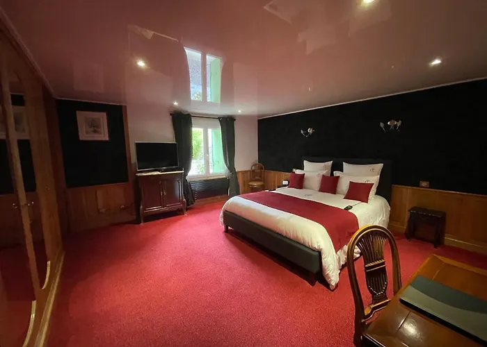 Domaine Du Clos Pallacien 4* Paille